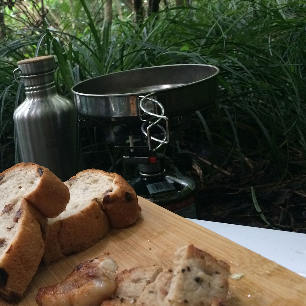 bushcraft campsite izuoshima  japan