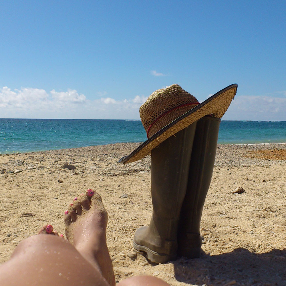 bushcraft campsite uppama beach gesashi higashison  okinawa japan